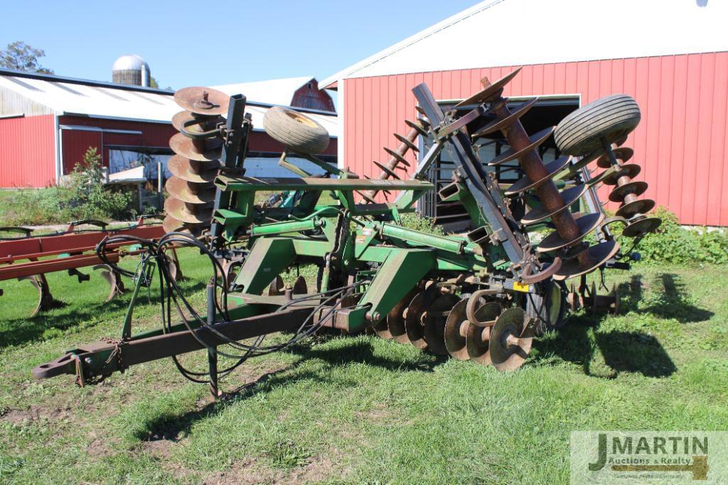 Image of John Deere 635 Primary image