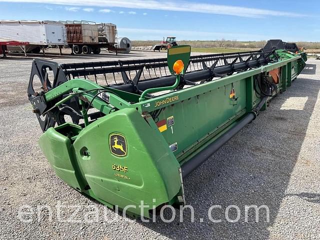 Image of John Deere 635 equipment image 2