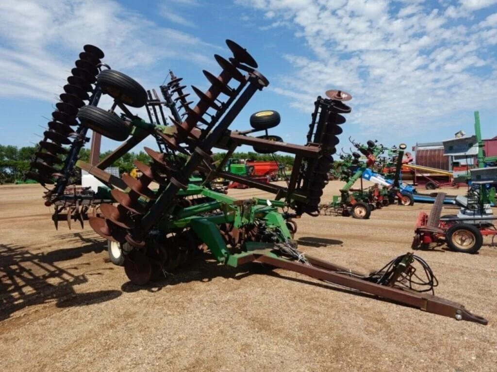 Image of John Deere 635 Primary image