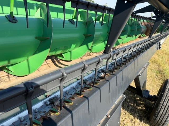 Image of John Deere 635F equipment image 3
