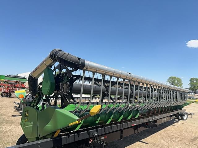 Image of John Deere 635F equipment image 3