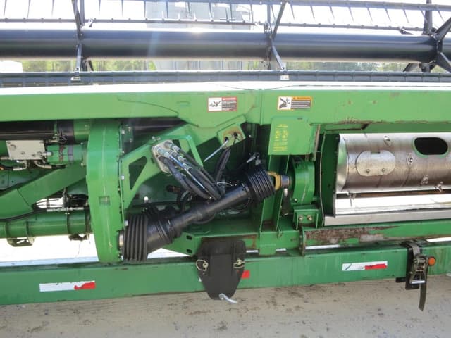 Image of John Deere 635FD equipment image 3