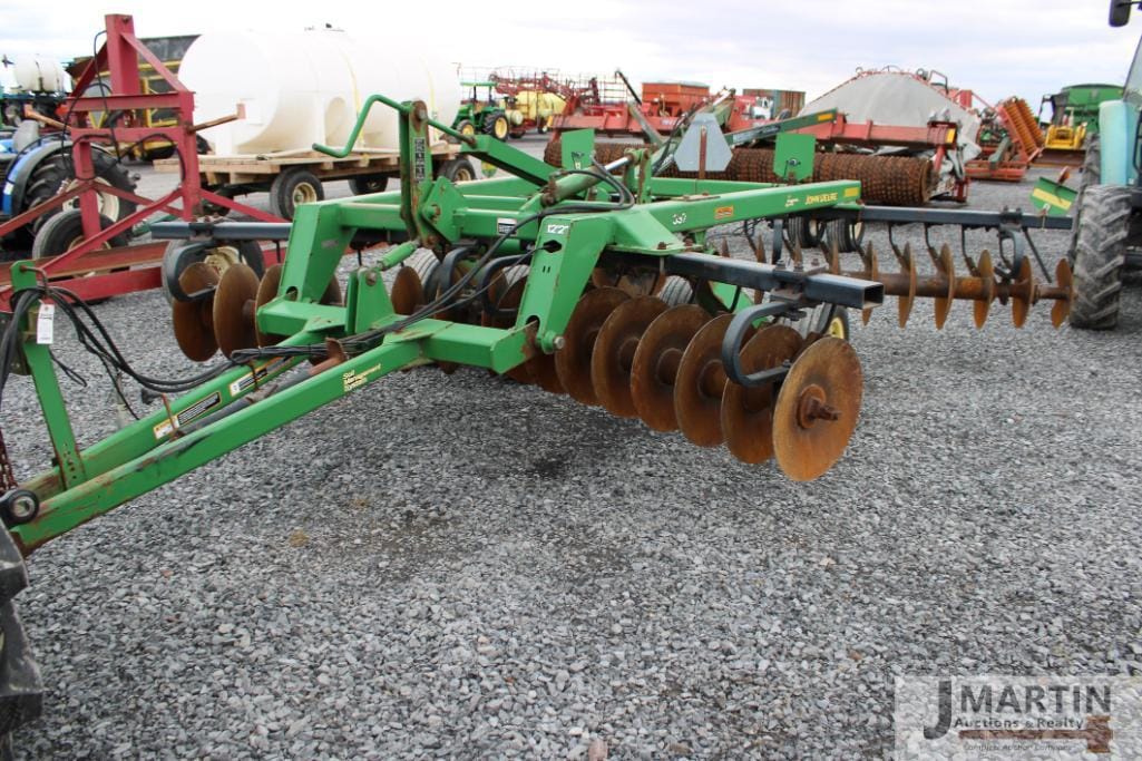 Main image John Deere 637