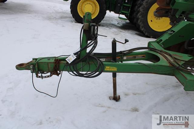 Image of John Deere 637 equipment image 4