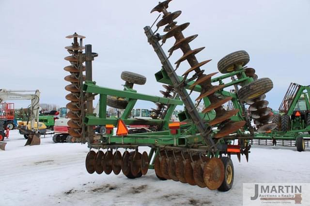 Image of John Deere 637 equipment image 2