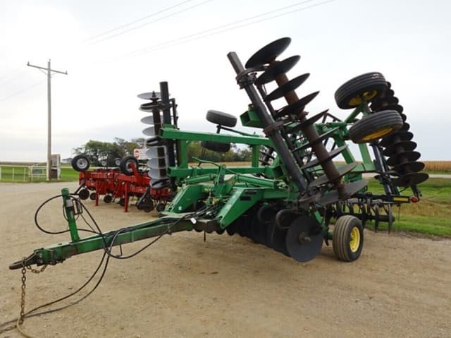 Image of John Deere 637 equipment image 2