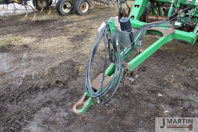 Image of John Deere 637 equipment image 4