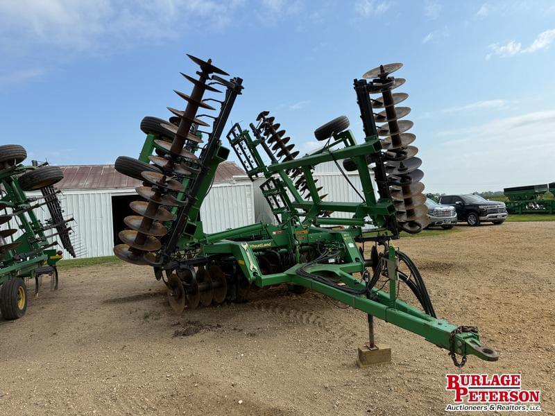 Image of John Deere 637 Primary image