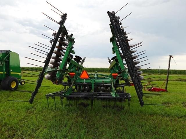 Image of John Deere 637 equipment image 4