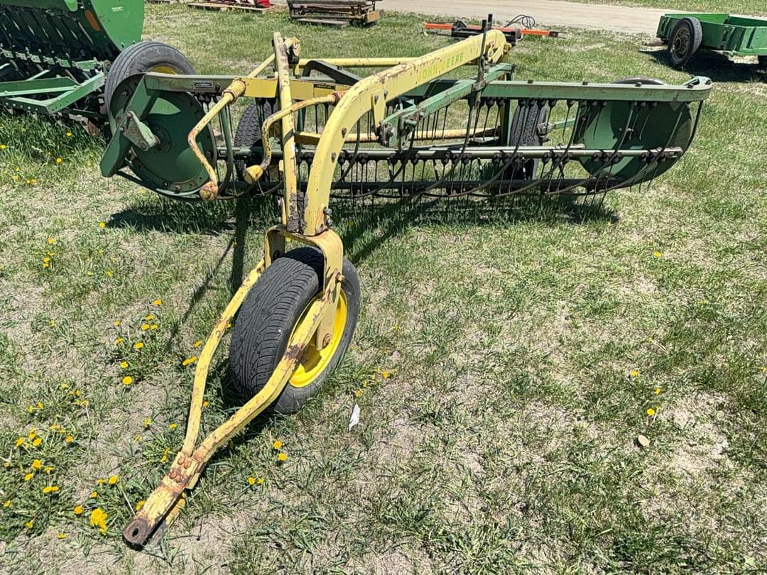 Image of John Deere 640 Primary image