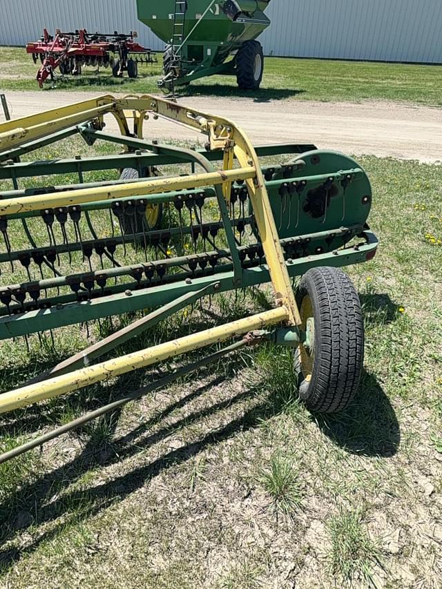 Image of John Deere 640 equipment image 4
