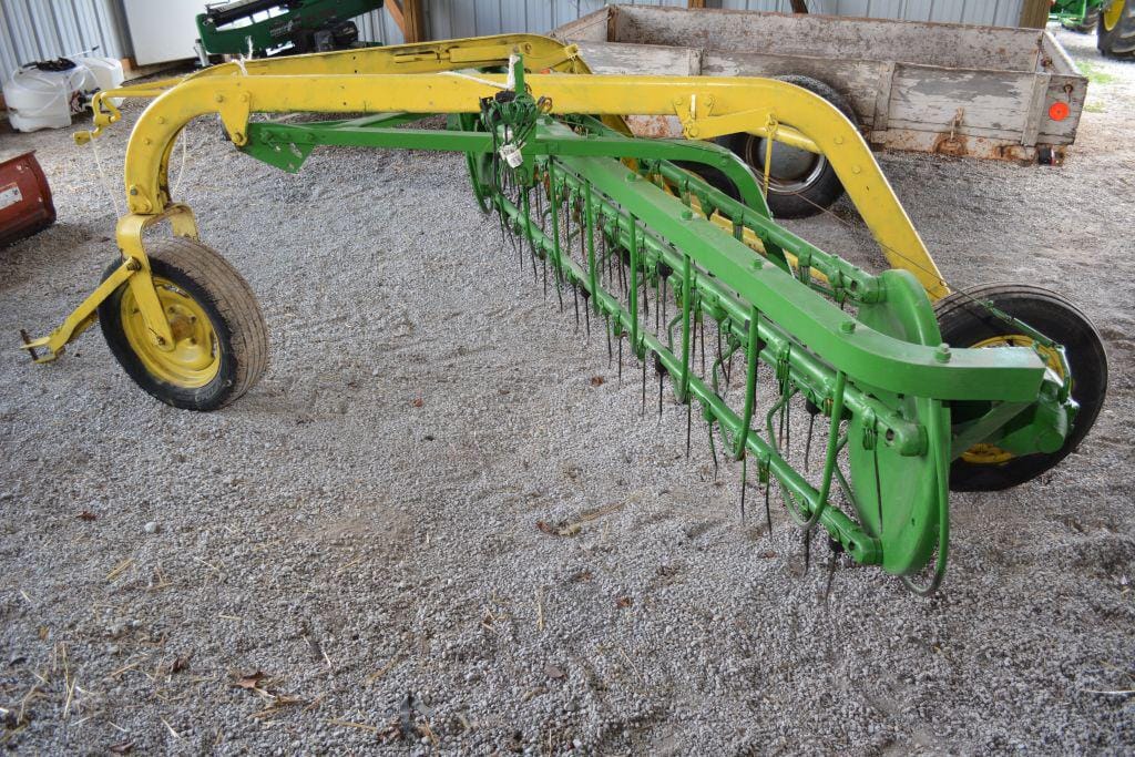 Main image John Deere 640