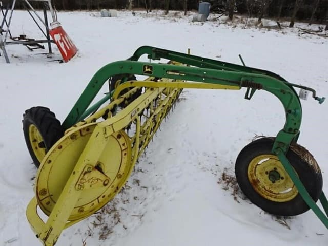 Image of John Deere 640 equipment image 2