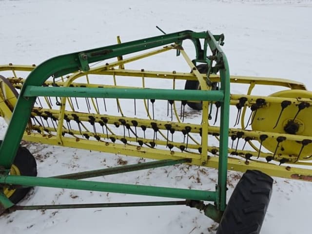 Image of John Deere 640 equipment image 4