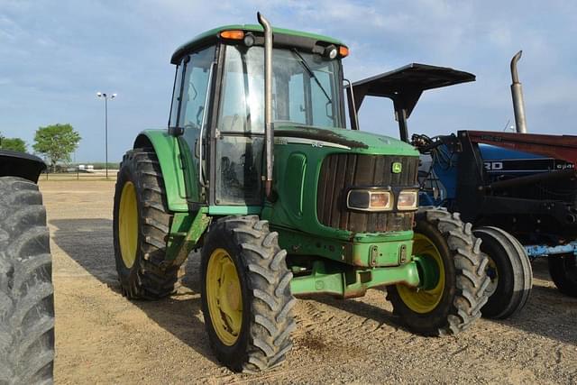 Image of John Deere 6415 equipment image 3
