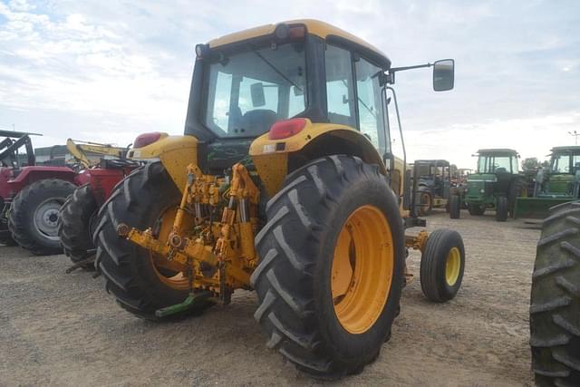 Image of John Deere 6420 equipment image 2