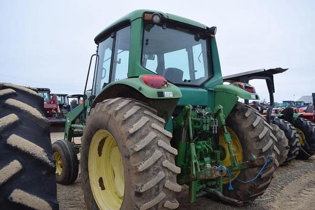 Image of John Deere 6420 equipment image 1