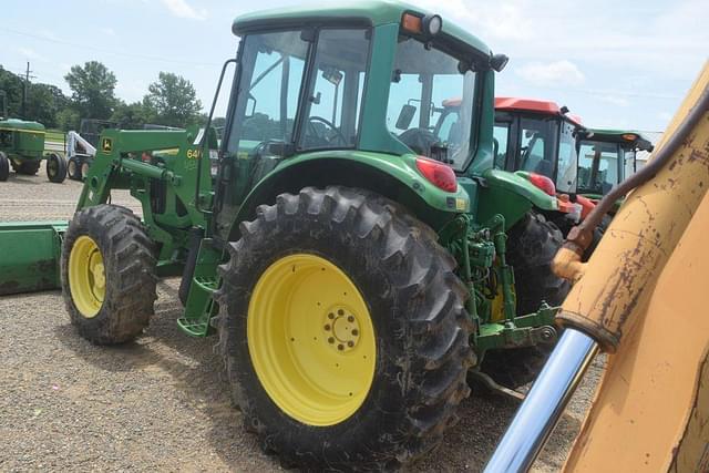 Image of John Deere 6420 equipment image 1