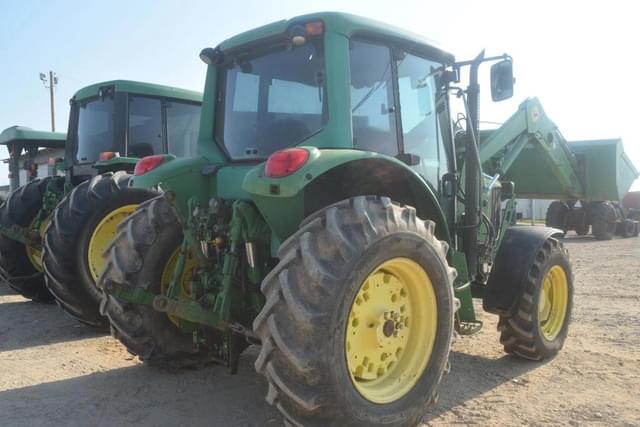 Image of John Deere 6420 equipment image 2