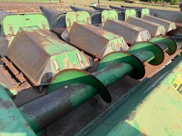 Image of John Deere 643 equipment image 4