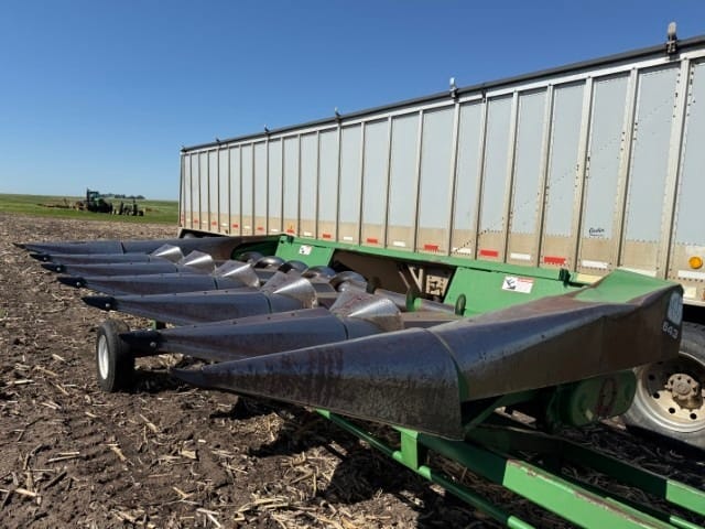 John Deere 643 Equipment Image0