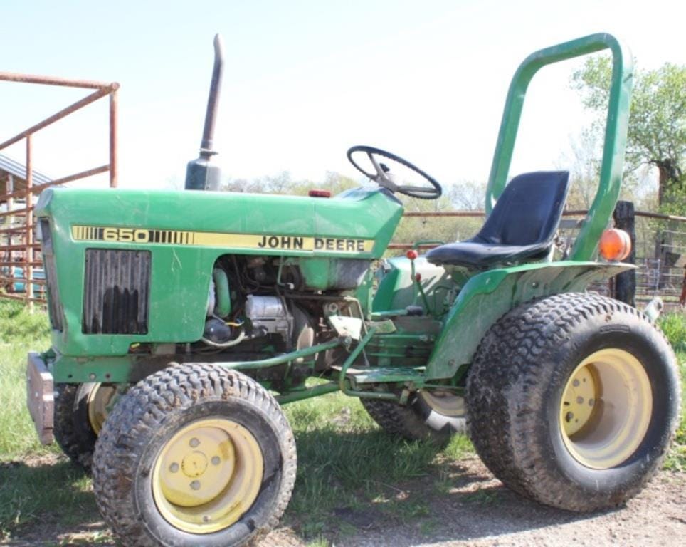 Main image John Deere 650