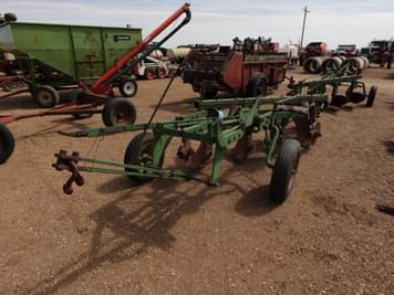 Main image John Deere F650A