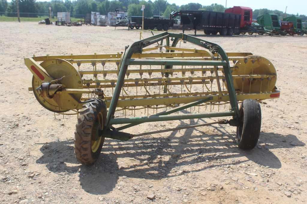 Image of John Deere 660 Image 1