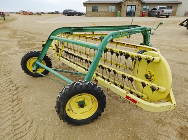 Image of John Deere 660 equipment image 4