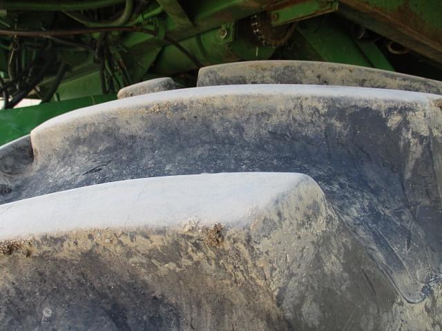 Image of John Deere 6620 equipment image 4