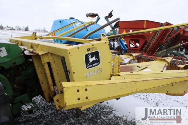 Image of John Deere 666R equipment image 2