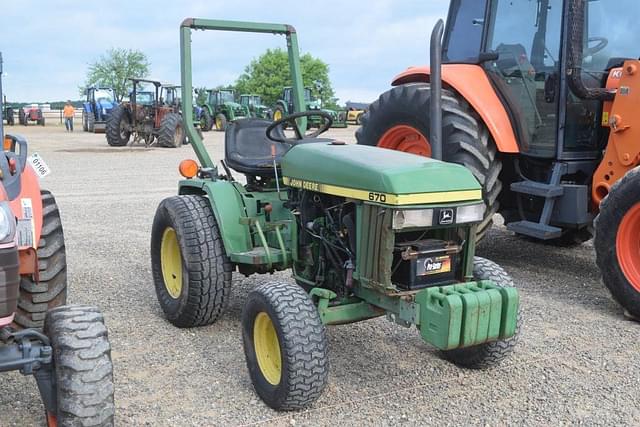 Image of John Deere 670 equipment image 3