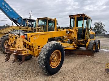 Main image John Deere 670A