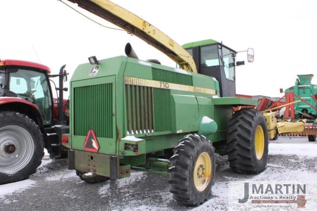 Image of John Deere 6710 equipment image 2