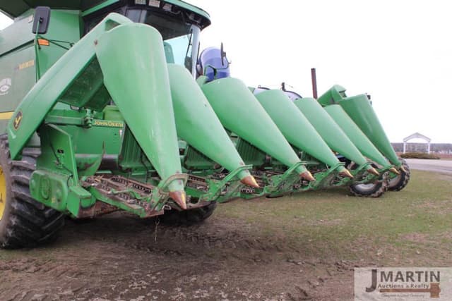 Image of John Deere 693 equipment image 1