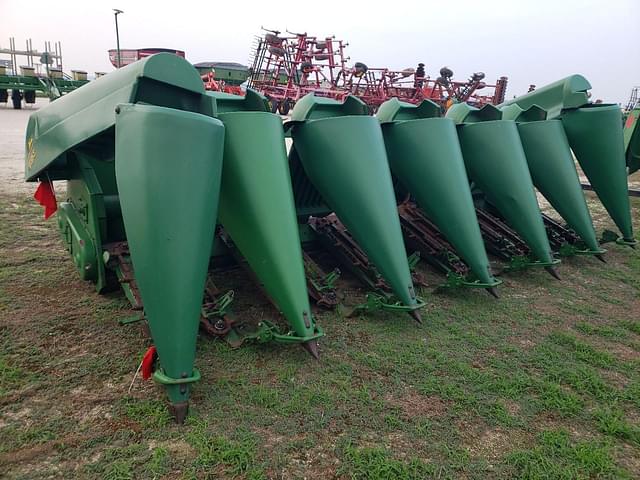 Image of John Deere 693 equipment image 1