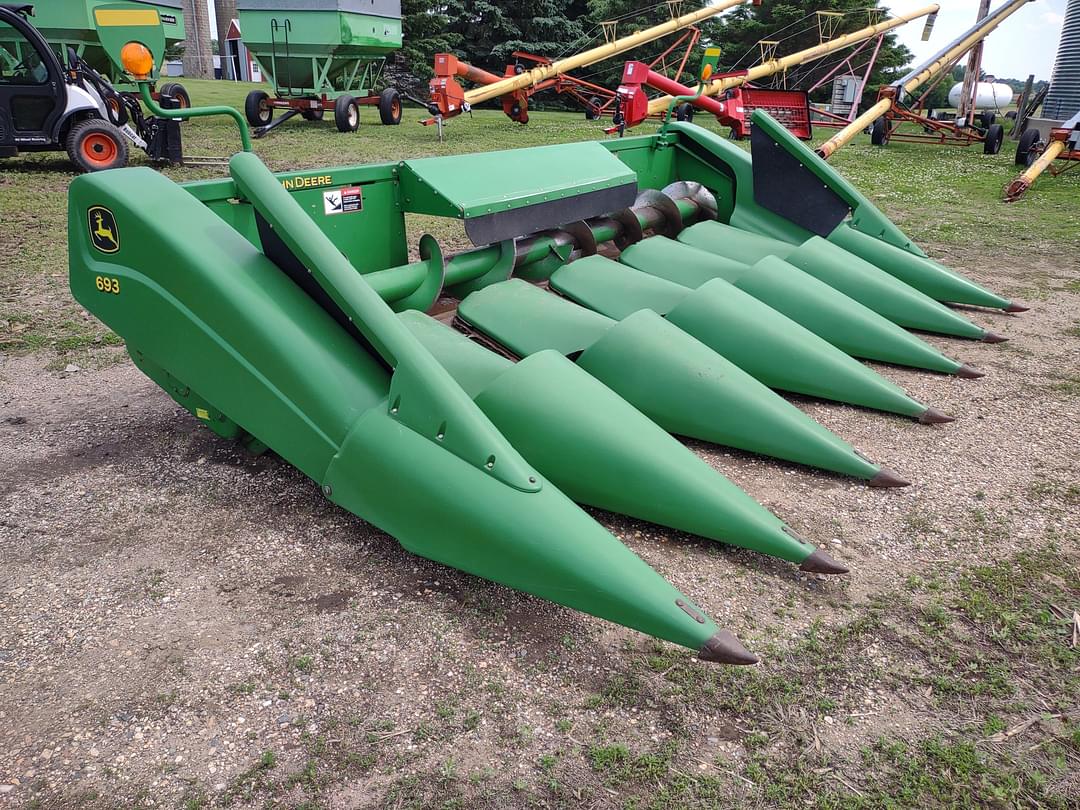 Image of John Deere 693 Primary image