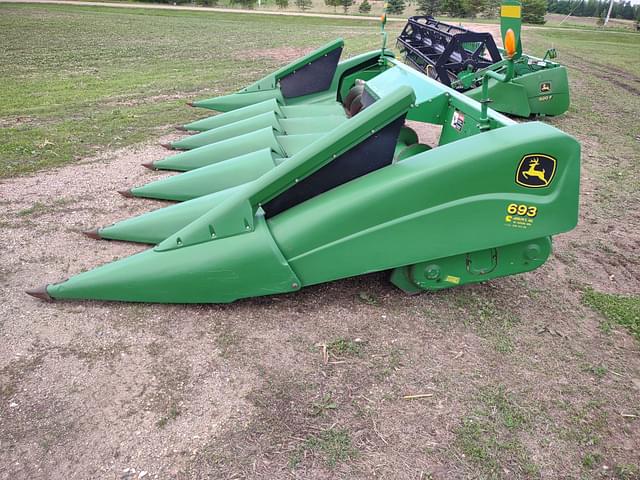 Image of John Deere 693 equipment image 3