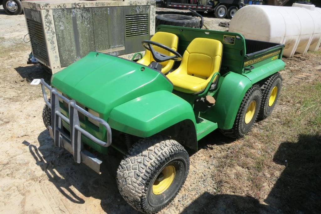 John Deere Gator 6x4 Equipment Image0
