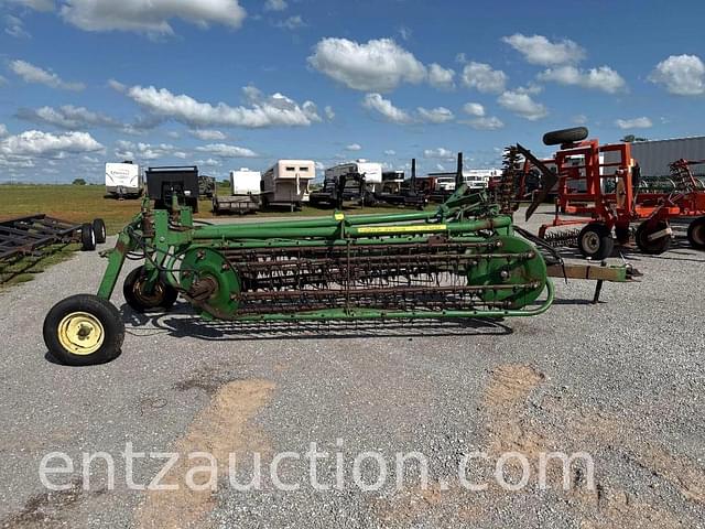 Image of John Deere 700 equipment image 3