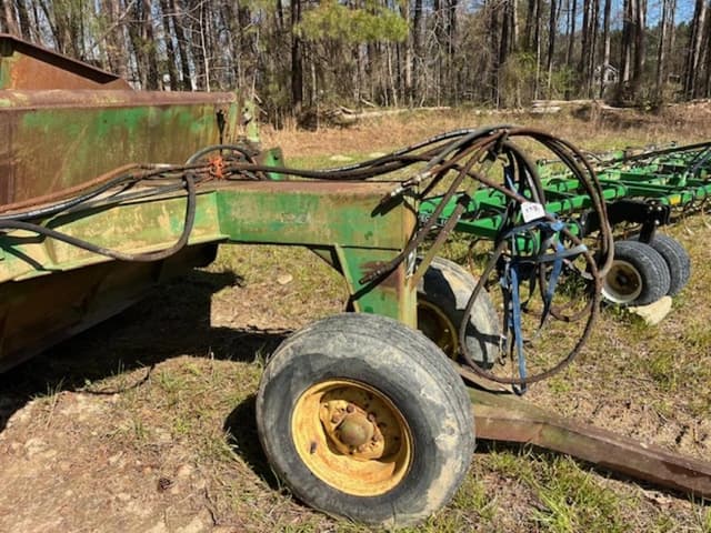 Image of John Deere 700 equipment image 2