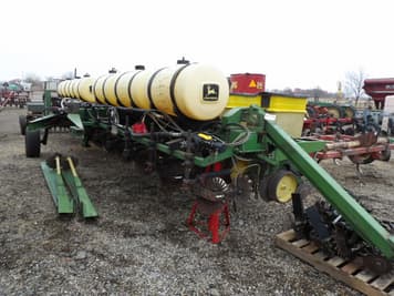 Main image John Deere 7000