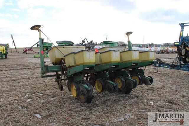 Image of John Deere 7000 equipment image 3