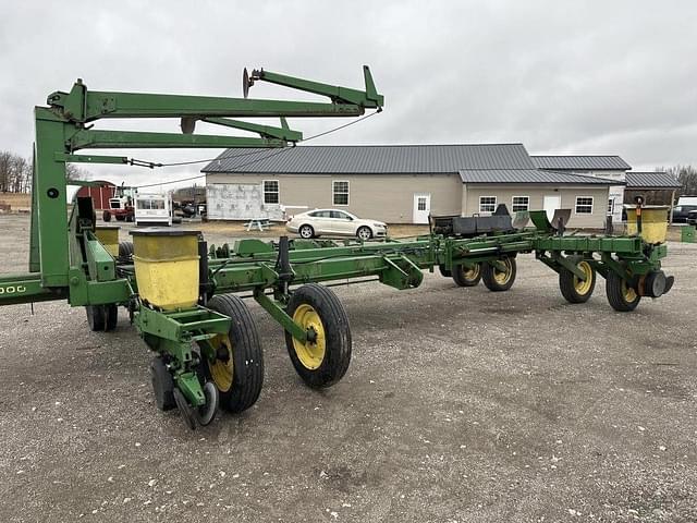 Image of John Deere 7000 equipment image 4