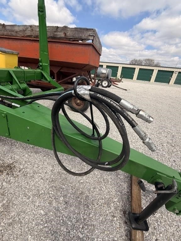 Image of John Deere 7000 equipment image 2