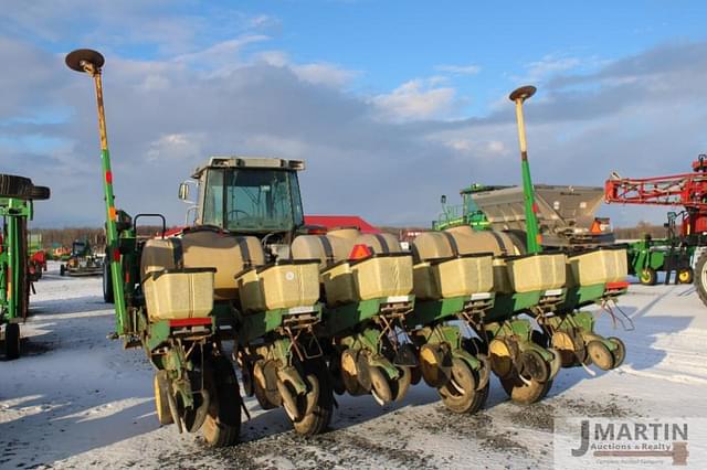 Image of John Deere 7000 equipment image 3