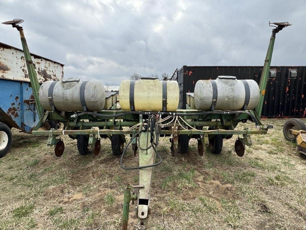 Main image John Deere 7000