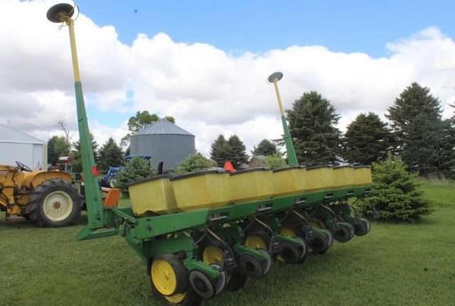 Image of John Deere 7000 equipment image 4