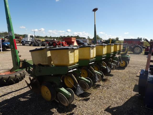 Image of John Deere 7000 equipment image 3