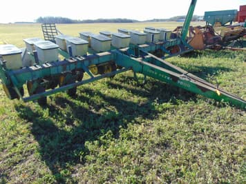 Main image John Deere 7000